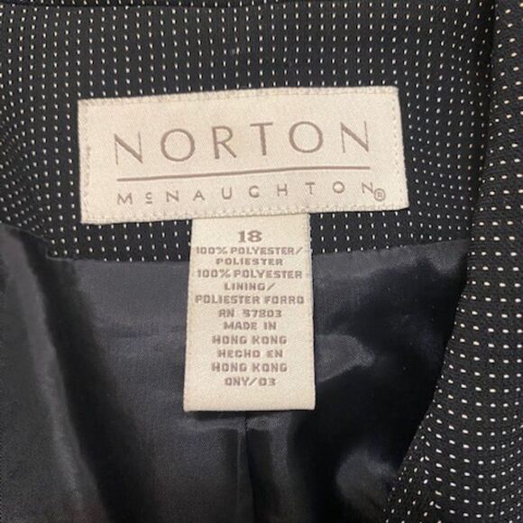 Norton McNauchton Black White Polka dot blazer, size 18 - Picture 3 of 3